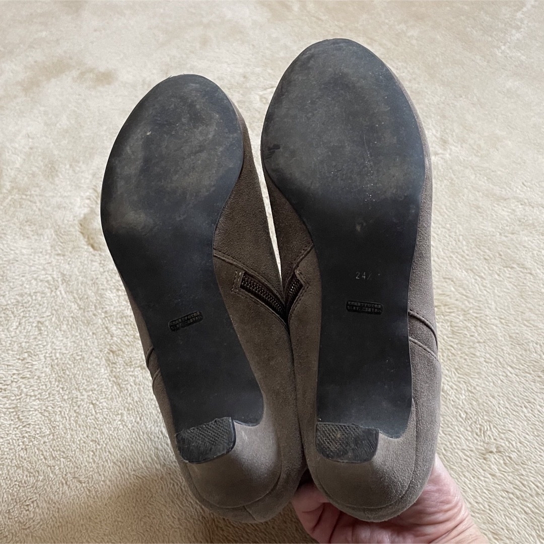 MELMO(メルモ)のショートブーツ　24.5センチ レディースの靴/シューズ(ブーツ)の商品写真