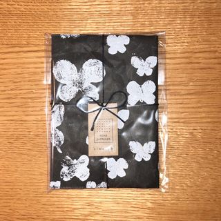 ミナペルホネン ブックカバーの通販 600点以上 | mina perhonenの ミナペルホネン ブックカバーの通販 600点以上 | mina perhonenの