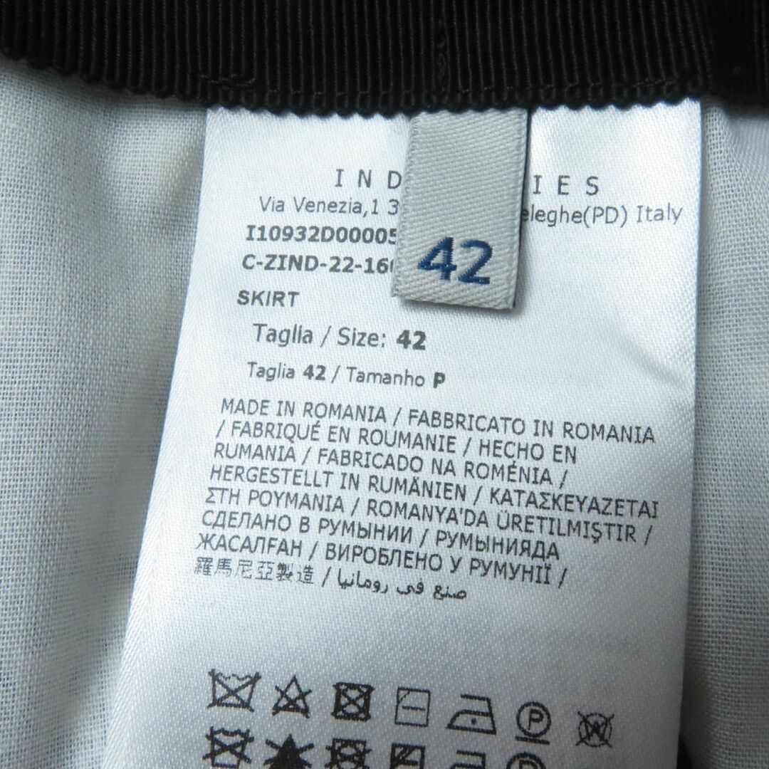 MONCLER(モンクレール)の未使用品☆正規品 MONCLER モンクレール 2022年 ロゴ入り フロントZIP ツイード 台形 スカート ブラック×アイボリー 42 タグ付き レディースのスカート(ミニスカート)の商品写真