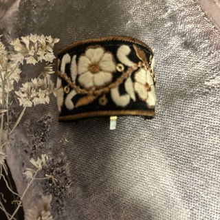 インド刺繍リボン　ポニーフック(ヘアアクセサリー)