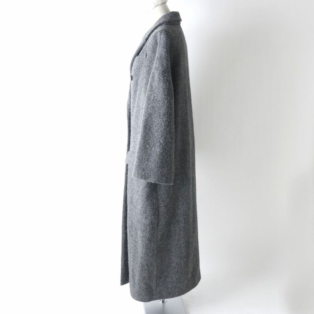 BRUNELLO CUCINELLI(ブルネロクチネリ)の極美品★BRUNELLO CUCINELLI ブルネロクチネリ ウール×アルパカ 裏地シルク混 超ロング丈 ダブルチェスターコート グレー 42 イタリア製 レディースのジャケット/アウター(チェスターコート)の商品写真