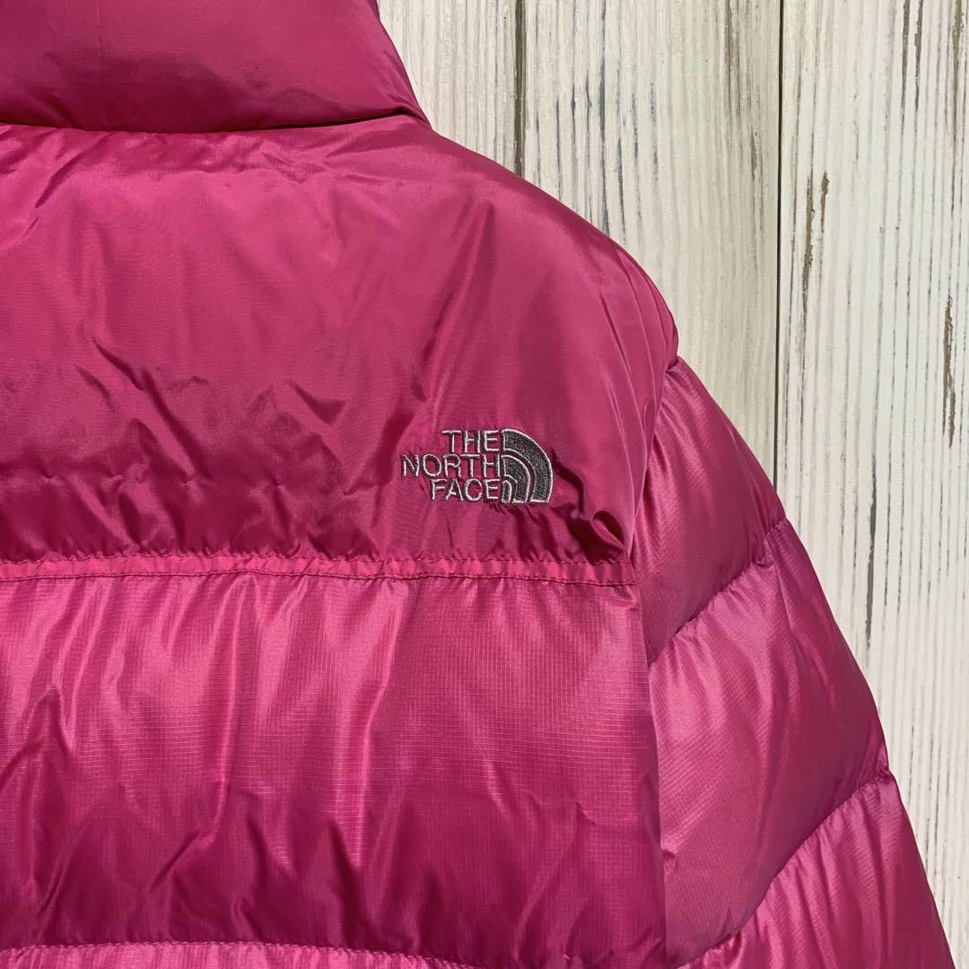 THE NORTH FACE - ノースフェイス ヌプシ 700FIL 刺繍 ピンク THE NORTH FACE - ノースフェイス ヌプシ 700FIL 刺繍 ピンク