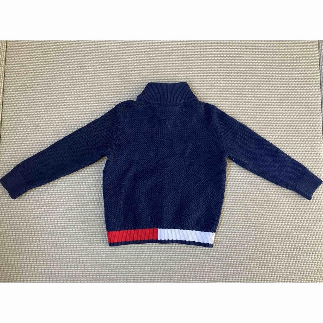 TOMMY HILFIGER(トミーヒルフィガー)の【未使用に近い】トミーヒルフィガー　カーディガン キッズ/ベビー/マタニティのキッズ服男の子用(90cm~)(カーディガン)の商品写真