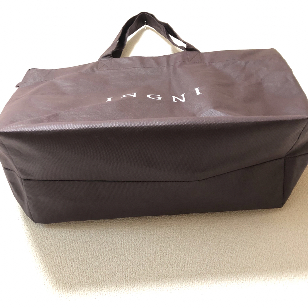 INGNI(イング)の新品未使用　INGNI イング　旅行バッグ　大きめサイズ　福袋バッグ　エコバッグ レディースのバッグ(ショップ袋)の商品写真