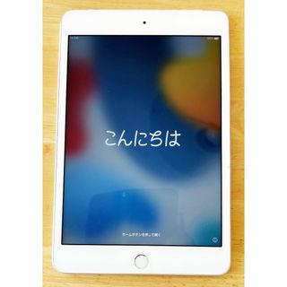 Apple - シルバー色 ipad AIR 32GB 特典付き お得ですの通販 by あなた