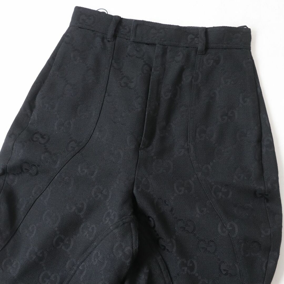 Gucci(グッチ)の未使用品☆正規品 GUCCI グッチ 22SS 682284 GGモノグラム 裾ZIPデザイン パンツ/ボトムス ブラック 黒 36 レディース イタリア製 タグ付 レディースのパンツ(その他)の商品写真