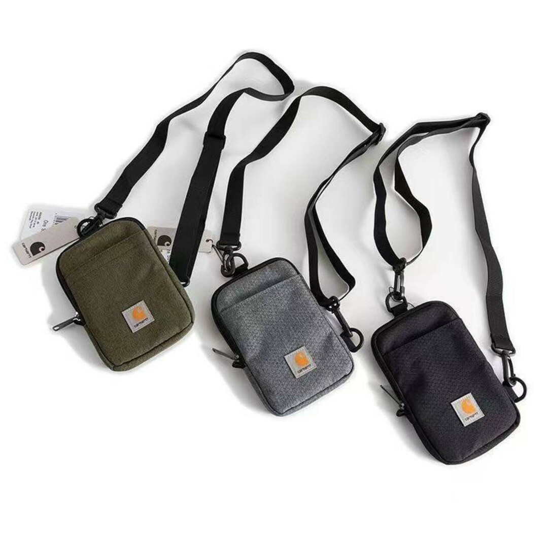 carhartt(カーハート)のdc Carhartt カーハート ショルダー サコッシュ② カーキ メンズのバッグ(ショルダーバッグ)の商品写真