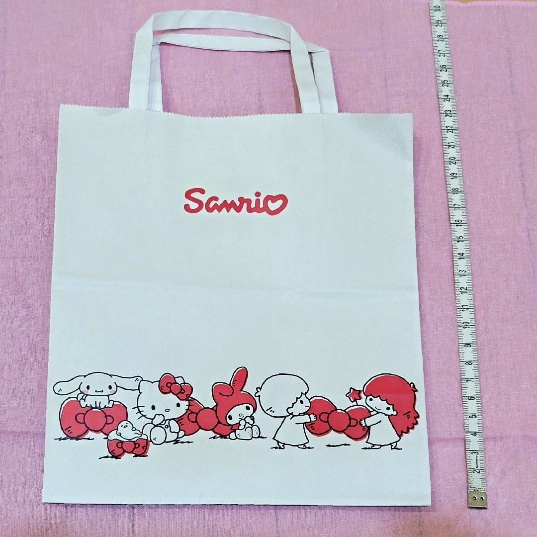 ハローキティ(ハローキティ)のSANRIO ハローキティ 立体キーホルダー ラッピング ショッパー おまけつき レディースのファッション小物(キーホルダー)の商品写真