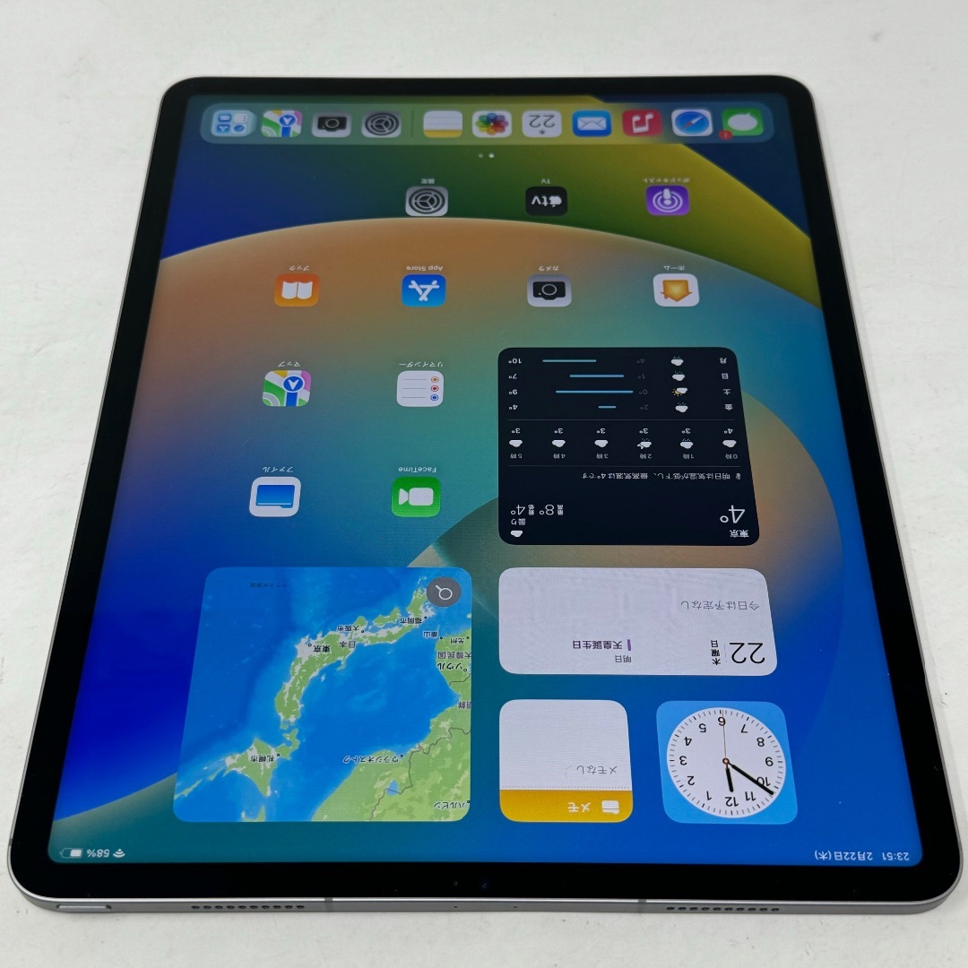 Apple(アップル)のSIMフリー iPad Pro 12.9 第6 256GB MP203J/A スマホ/家電/カメラのPC/タブレット(タブレット)の商品写真