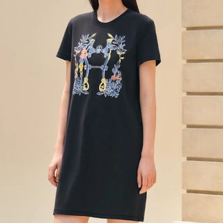 エルメス(Hermes)のエルメス　ドレス 《カルトゥッシュ》全新未使用(Tシャツ(半袖/袖なし))