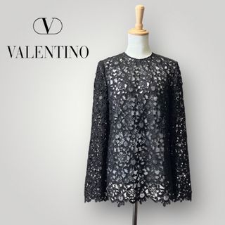 ヴァレンティノ(VALENTINO)の[美品] ヴァレンティノ トップス 総柄レース カットソー イタリア製 46(カットソー(長袖/七分))