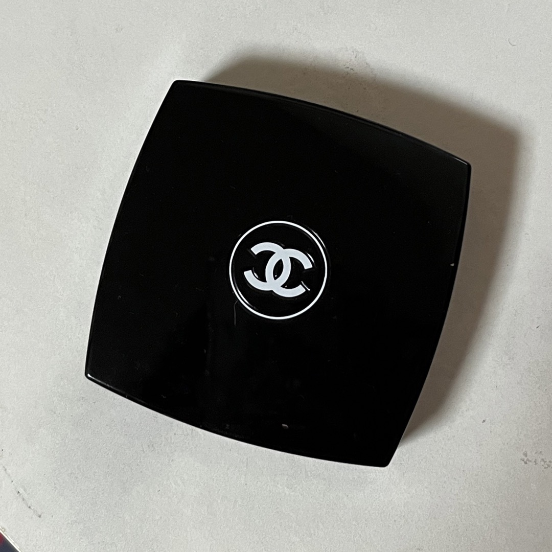 CHANEL(シャネル)の⭐️最終お値下げ　CHANEL 330 ローズペティヤン チーク  コスメ/美容のベースメイク/化粧品(チーク)の商品写真