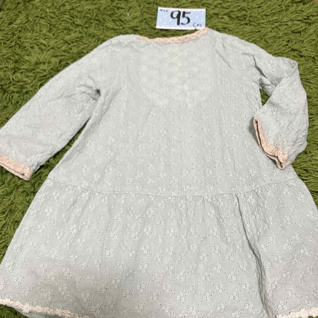 Biquette(ビケット)の95 ビケット　レースワンピース キッズ/ベビー/マタニティのキッズ服女の子用(90cm~)(ワンピース)の商品写真