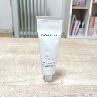 ローラメルシエ(laura mercier)のローラメルシエ  スフレハンドクリーム  アンバーバニラ(ハンドクリーム)