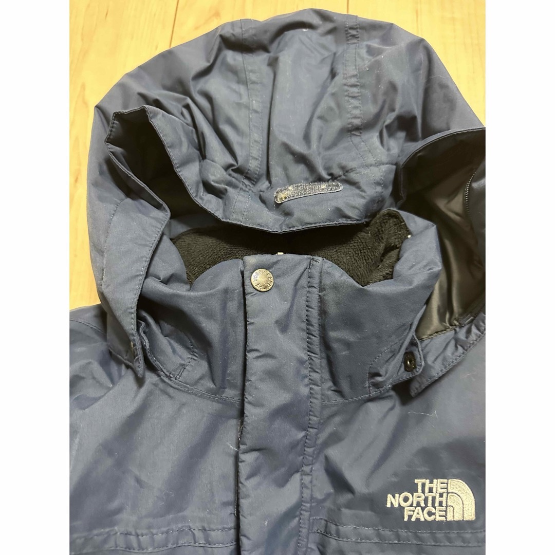 THE NORTH FACE(ザノースフェイス)の中古 ノースフェイス　ダウンコートPROHEAT DRYVENT 140NAVY キッズ/ベビー/マタニティのキッズ服女の子用(90cm~)(ジャケット/上着)の商品写真