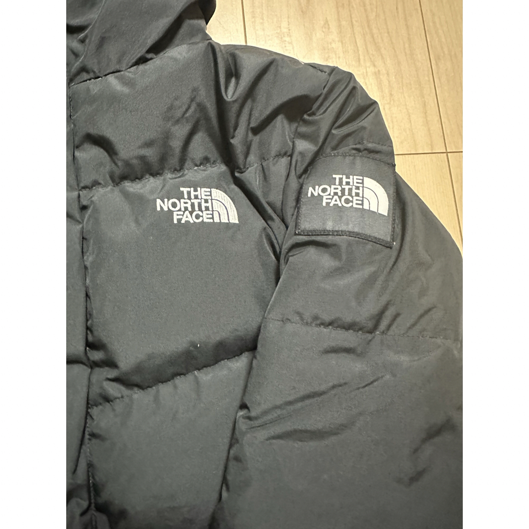 THE NORTH FACE(ザノースフェイス)の中古　ノースフェイス　キッズ　ダウンコート　 BLACK 150サイズ キッズ/ベビー/マタニティのキッズ服女の子用(90cm~)(ジャケット/上着)の商品写真