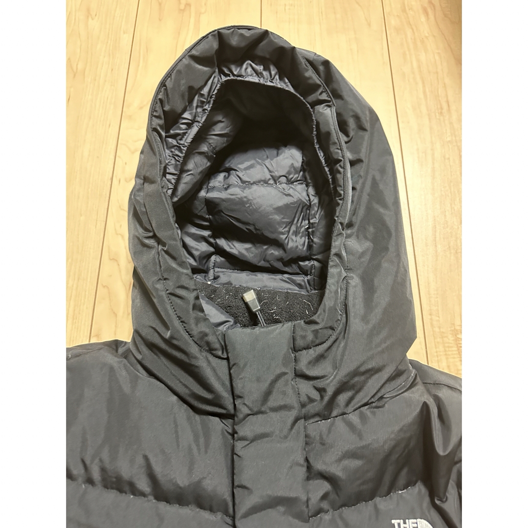 THE NORTH FACE(ザノースフェイス)の中古　ノースフェイス　キッズ　ダウンコート　 BLACK 150サイズ キッズ/ベビー/マタニティのキッズ服女の子用(90cm~)(ジャケット/上着)の商品写真