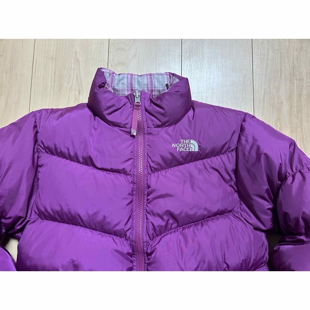 THE NORTH FACE(ザノースフェイス)の中古　ノースフェイス　140サイズ　リバーシブル　ダウンジャケット　550フィル キッズ/ベビー/マタニティのキッズ服女の子用(90cm~)(ジャケット/上着)の商品写真