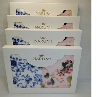 ナルミ(NARUMI)の４セット NARUMI タオルハンカチ 2枚入り ギフトボックス入り ナルミ(ハンカチ)