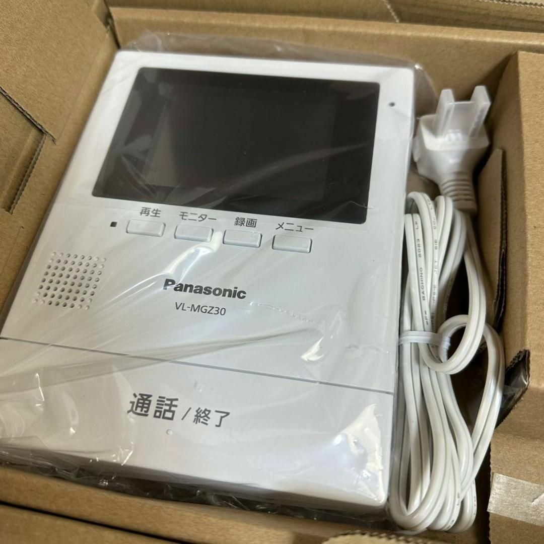 Panasonic(パナソニック)の【未使用】Panasonic ワイヤレス テレビドアホン VL-SGZ30 箱付 スマホ/家電/カメラのスマホ/家電/カメラ その他(防犯カメラ)の商品写真