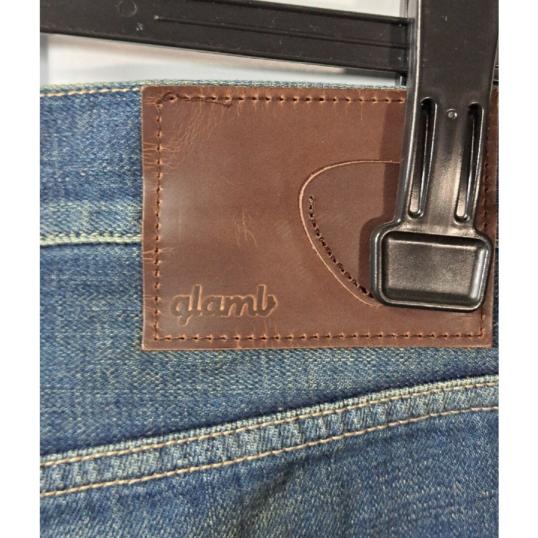 glamb(グラム)の未使用　glamb　アンプラグドデニム　インディゴ　パッチワーク　レザー メンズのパンツ(デニム/ジーンズ)の商品写真