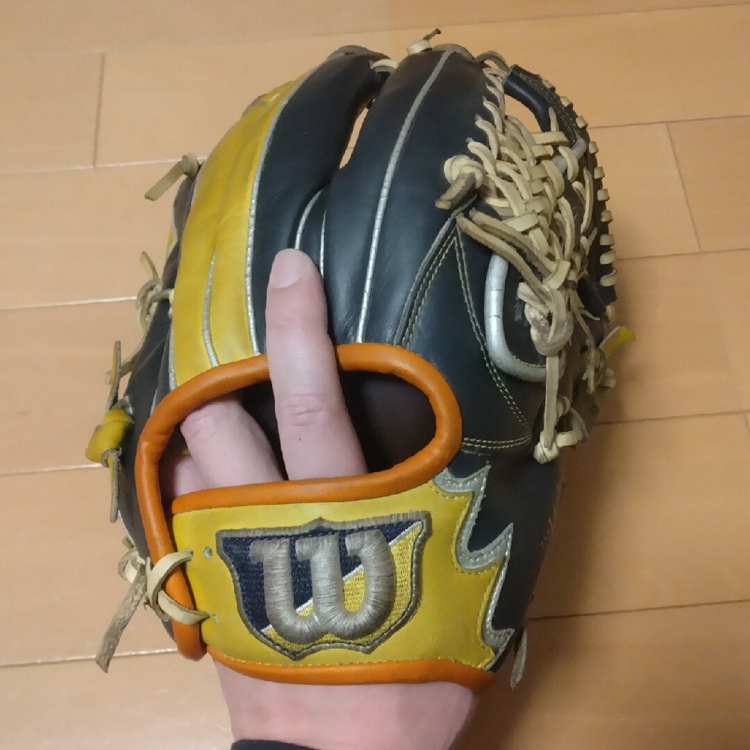 wilson(ウィルソン)のWilson ウイルソン Wannabe HERO 軟式　グローブ スポーツ/アウトドアの野球(グローブ)の商品写真