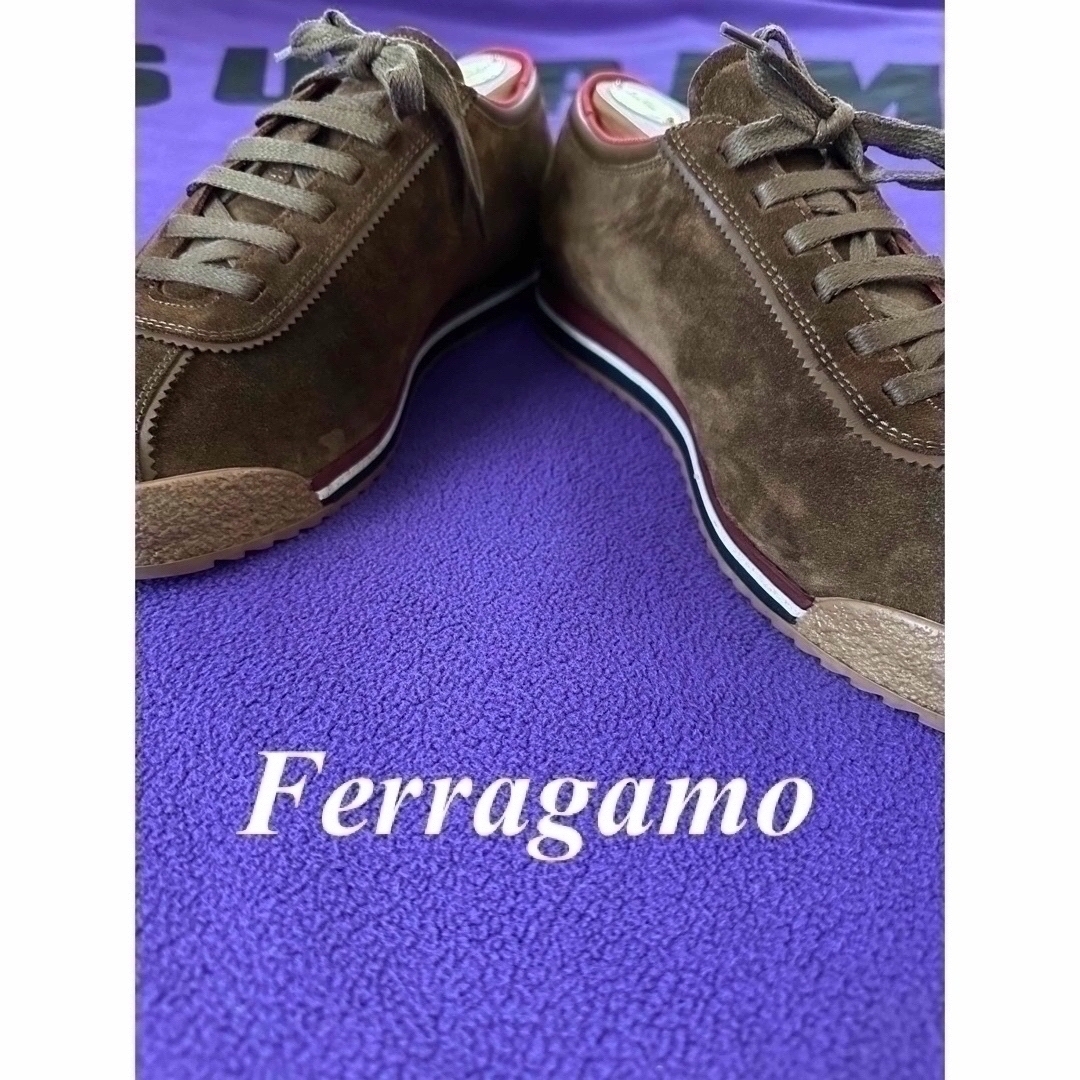 ✨レア・極美品✨Ferragamo フェラガモ スエードスニーカー ✨レア・極美品✨Ferragamo フェラガモ スエードスニーカー
