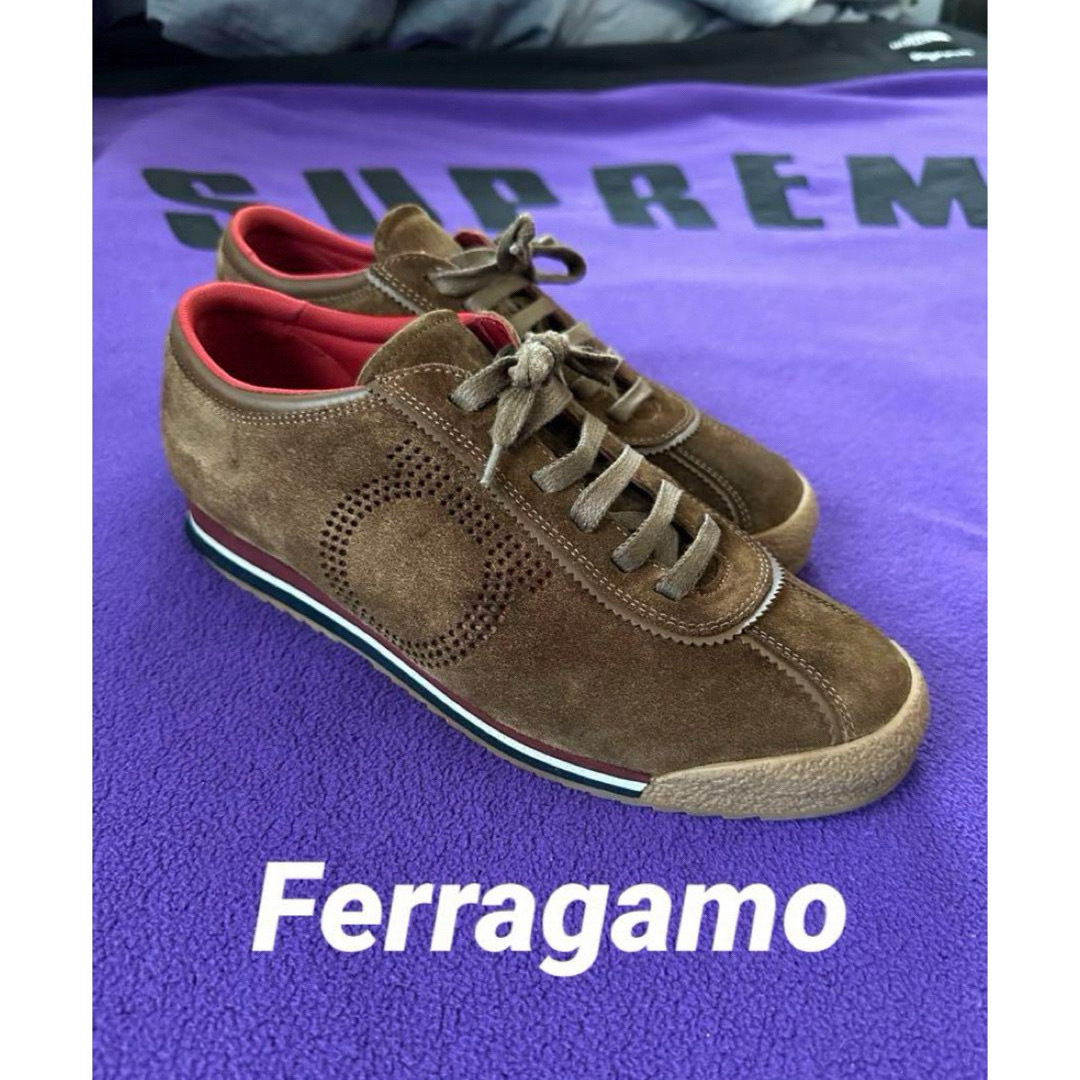 ✨レア・極美品✨Ferragamo フェラガモ スエードスニーカー 靴 ✨レア・極美品✨Ferragamo フェラガモ スエードスニーカー 靴