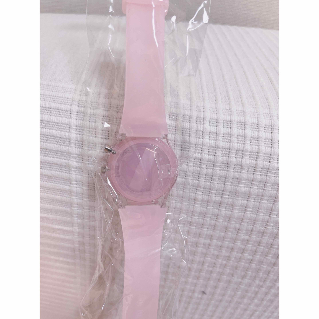 腕時計 女の子 ピンク 子ども腕時計 時計 アンパンマン 新品 キッズ/ベビー/マタニティのこども用ファッション小物(腕時計)の商品写真