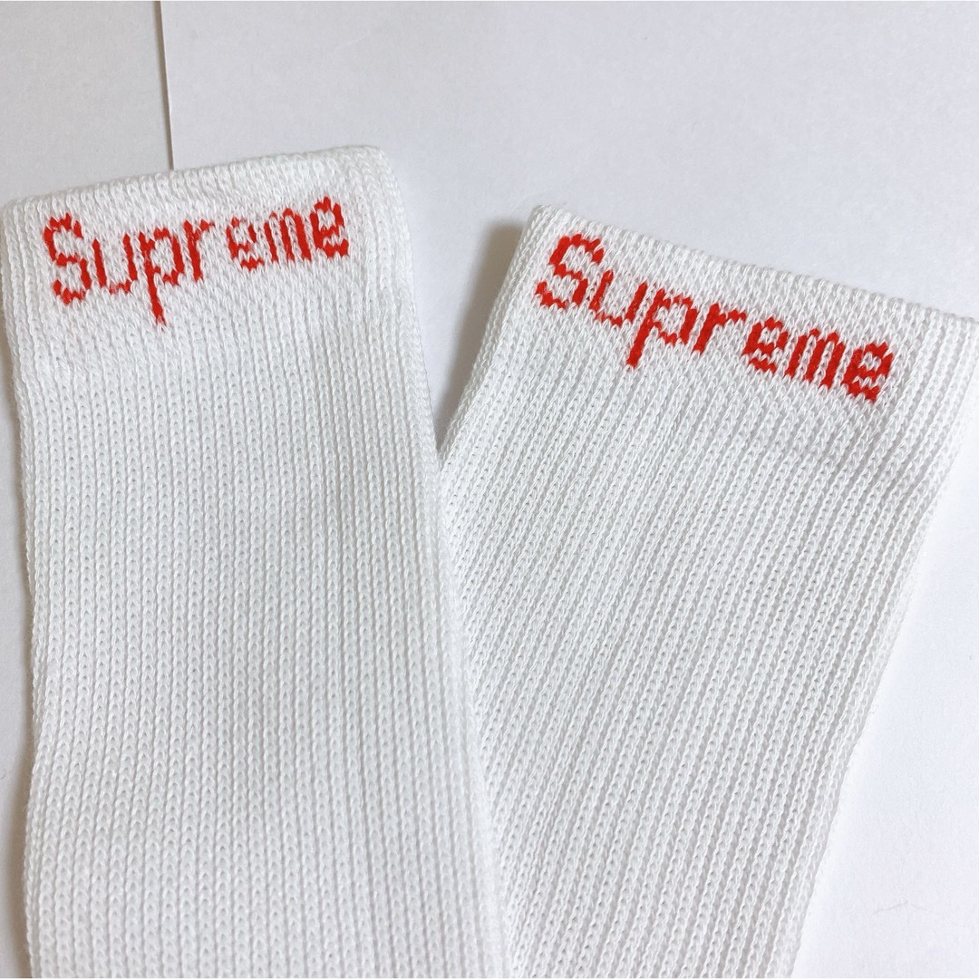 Supreme(シュプリーム)のSUPREME シュプリーム ヘインズ ソックス 靴下 両足分 1ペア メンズのレッグウェア(ソックス)の商品写真