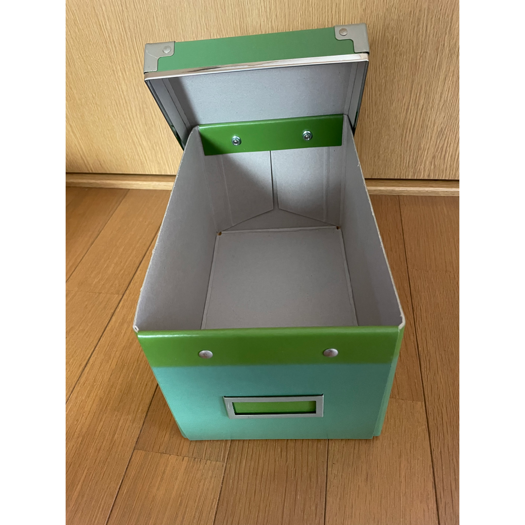 IKEA(イケア)のIKEA ：KASSETT 収納BOX 2個グリーン/オレンジ各1個(廃盤品)  インテリア/住まい/日用品の収納家具(その他)の商品写真