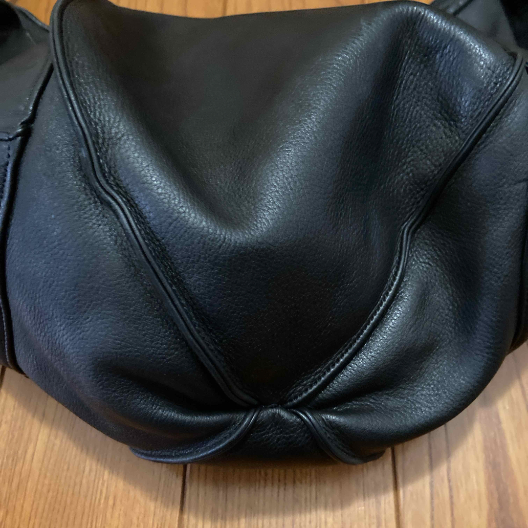 kawa-kawa(カワカワ)のミキアモ　ショルダーバッグ　ブラック レディースのバッグ(ショルダーバッグ)の商品写真