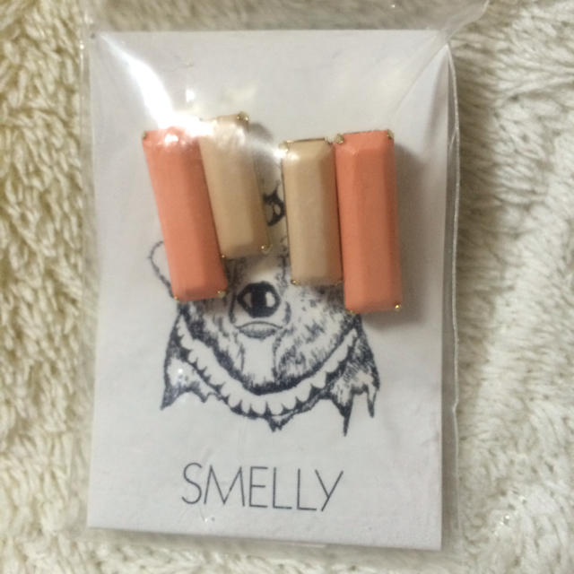 URBAN RESEARCH(アーバンリサーチ)のSMELLY ピアス レディースのアクセサリー(ピアス)の商品写真