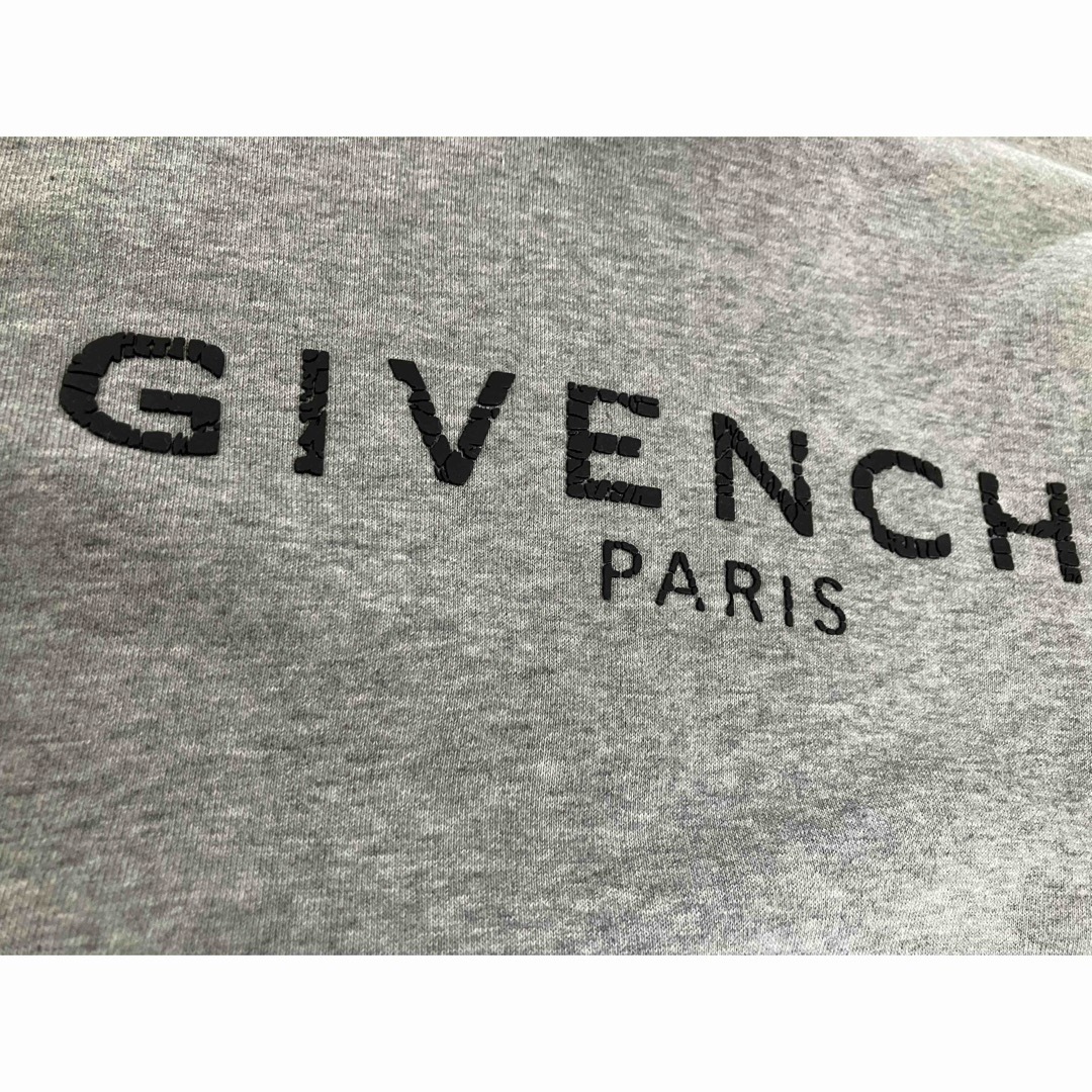 GIVENCHY(ジバンシィ)のGIVENCHY  スウェット トレーナー グレー 12 キッズ/ベビー/マタニティのキッズ服男の子用(90cm~)(Tシャツ/カットソー)の商品写真