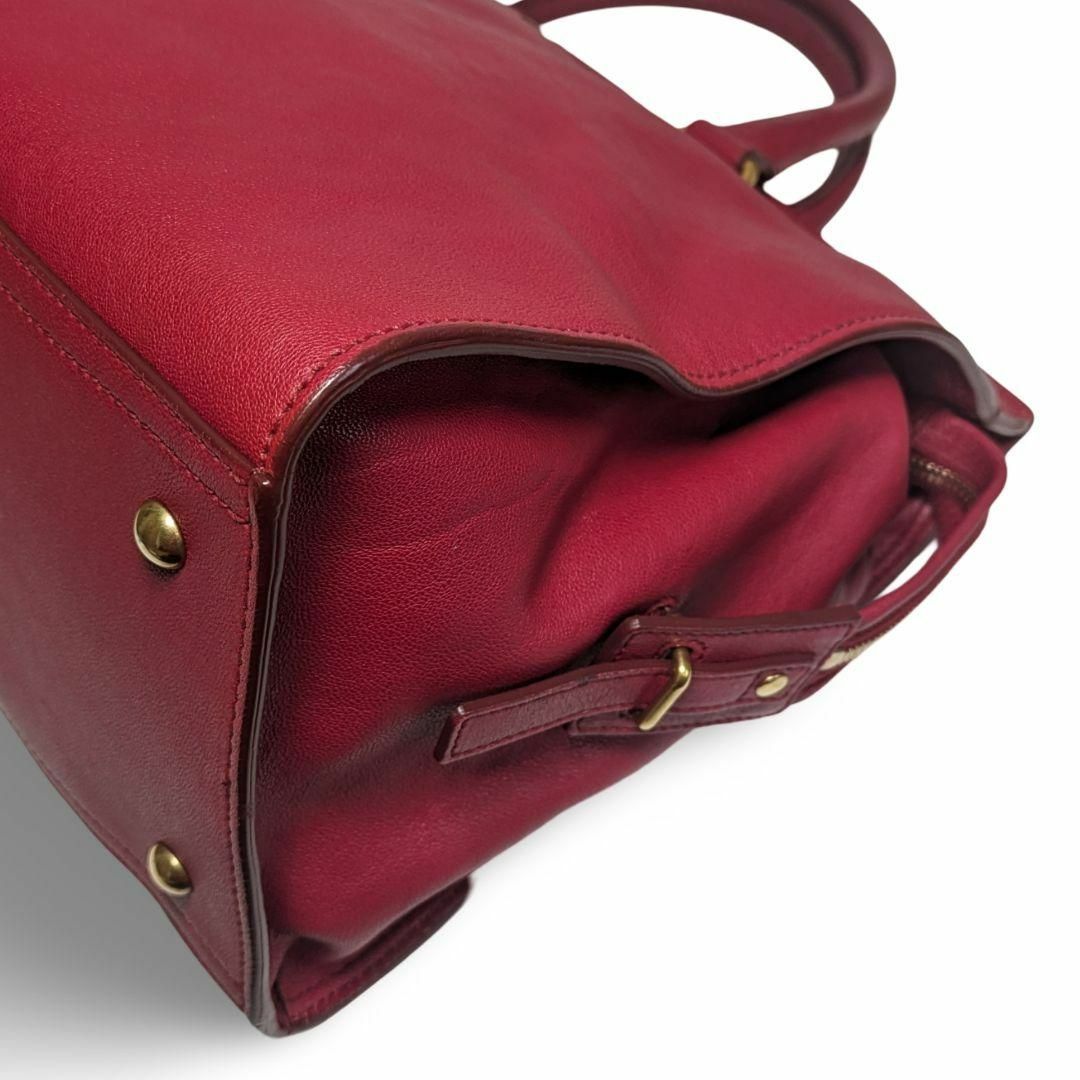 Yves Saint Laurent(イヴサンローラン)の【極美品】イブサンローラン　カバスシック　ハンドバッグ　レッド レディースのバッグ(ハンドバッグ)の商品写真