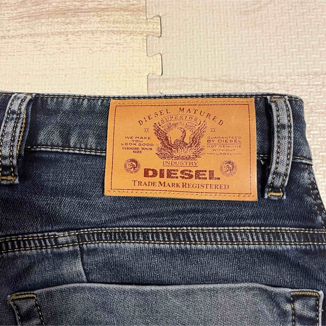 DIESEL(ディーゼル)のDIESEL デニムパンツ KROOLEY ジョグジーンズ W30 Mサイズ メンズのパンツ(デニム/ジーンズ)の商品写真