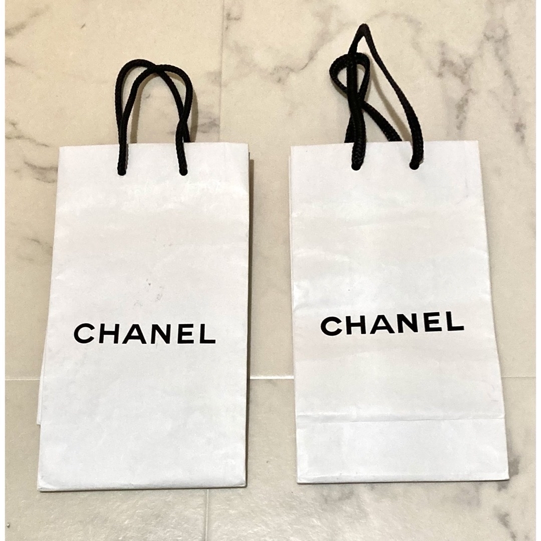 CHANEL(シャネル)のシャネル 紙袋 CHANEL 2枚セット 送料無料  レディースのバッグ(ショップ袋)の商品写真