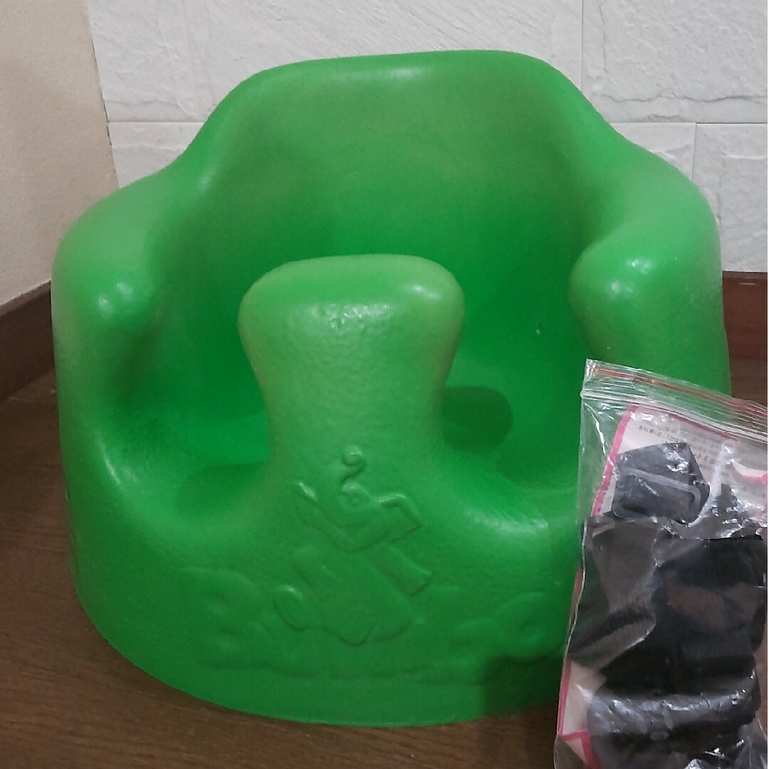 Bumbo(バンボ)のバンボ ベビーチェア(専用腰ベルト付き)美品 キッズ/ベビー/マタニティの寝具/家具(その他)の商品写真