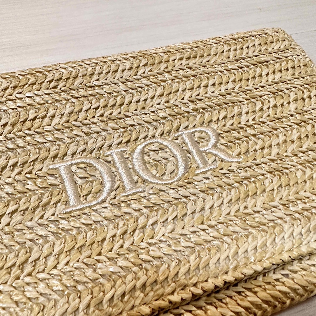 Dior(ディオール)のDior ノベルティ ラタンベージュポーチ レディースのバッグ(クラッチバッグ)の商品写真