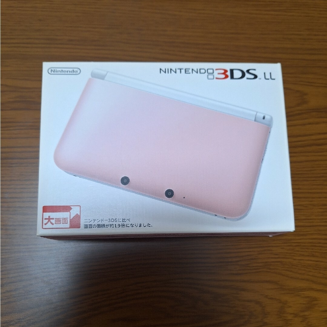 ニンテンドー3DS(ニンテンドー3DS)の3DS LL　ピンク×ホワイト　とびだせ　どうぶつの森 エンタメ/ホビーのゲームソフト/ゲーム機本体(携帯用ゲーム機本体)の商品写真