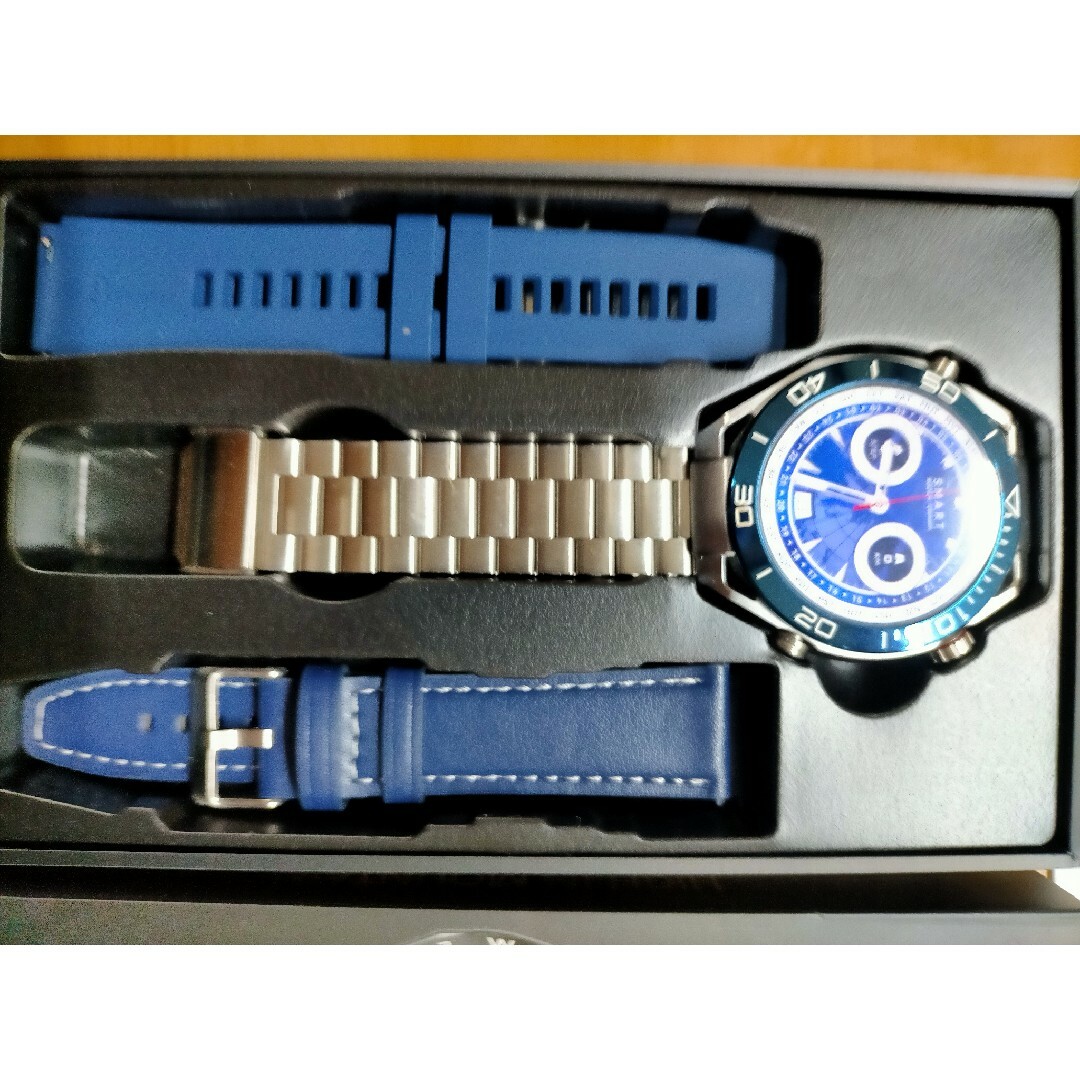 限界価格!!スマートウォッチ 箱付、 替えベルト3種付 メンズの時計(腕時計(デジタル))の商品写真