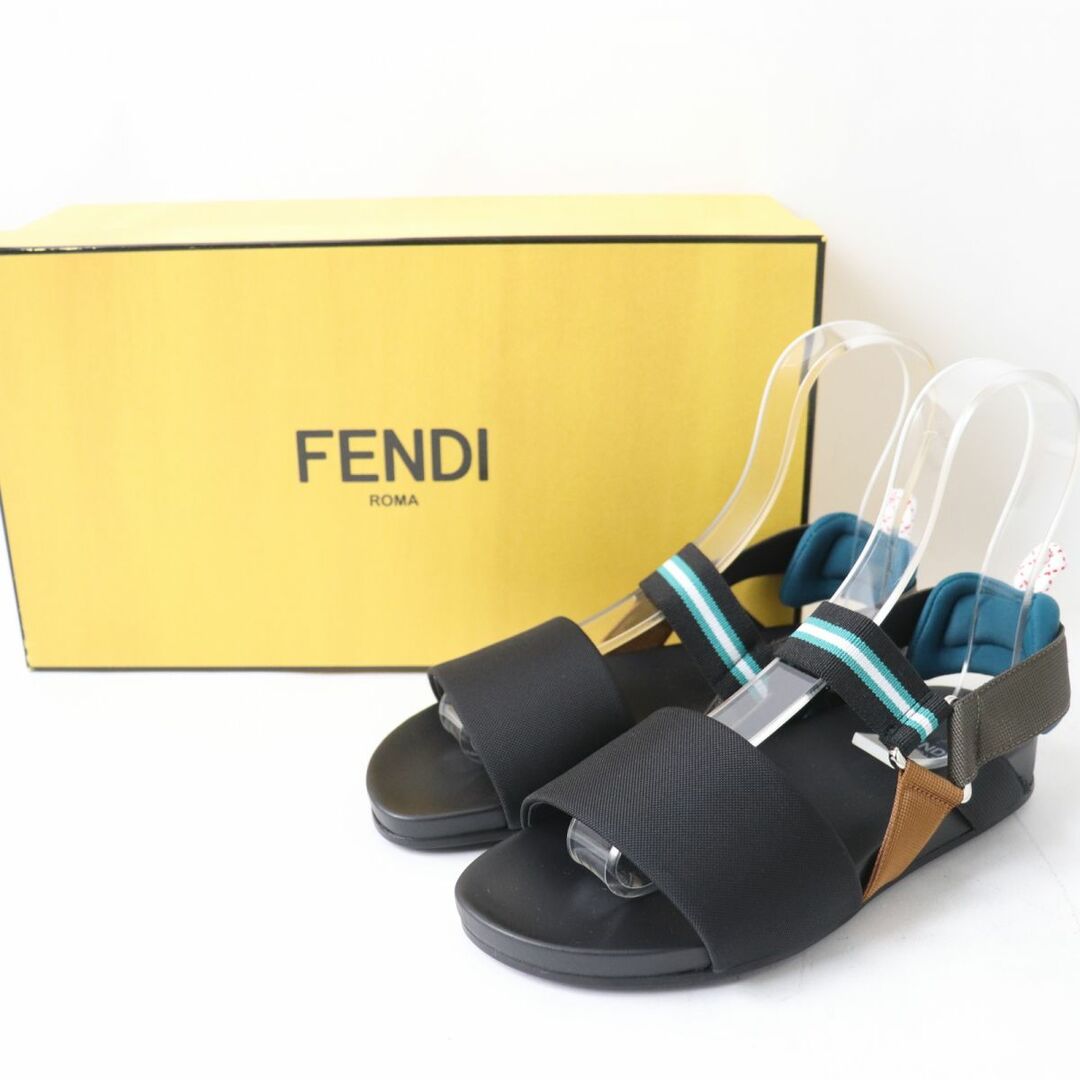 FENDI(フェンディ)の未使用品☆FENDI フェンディ バックストラップ フラット サンダル/スポーツサンダル ブラック 35 イタリア製 レディース 箱付き レディースの靴/シューズ(サンダル)の商品写真