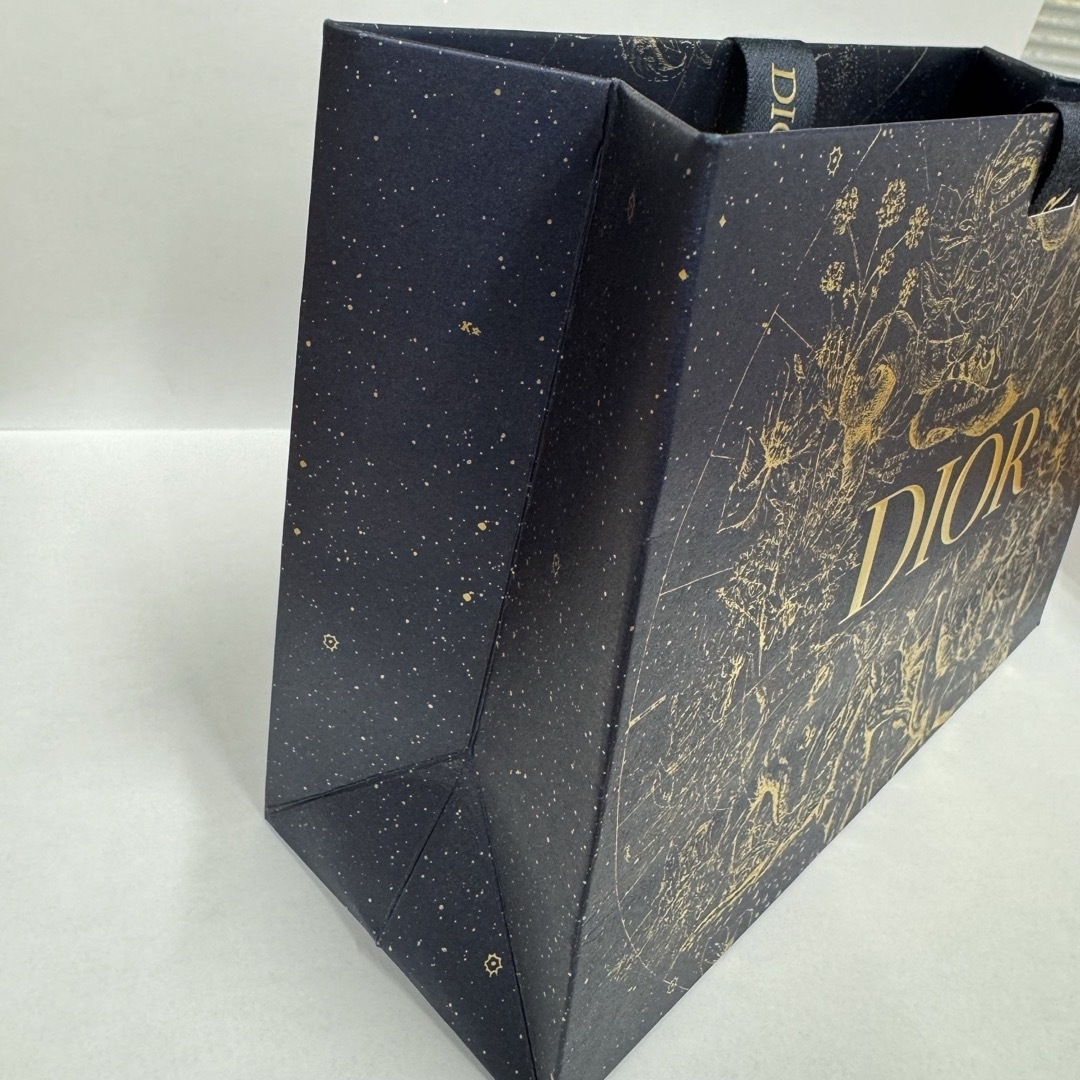 Dior(ディオール)のDIOR サンク クルールー クチュール359（限定色）＆ギフト用の袋 コスメ/美容のベースメイク/化粧品(アイシャドウ)の商品写真