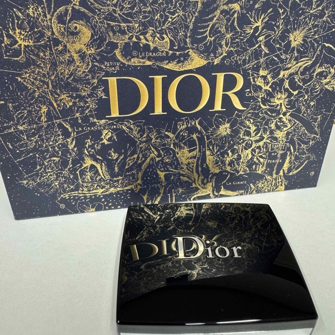 Dior(ディオール)のDIOR サンク クルールー クチュール359（限定色）＆ギフト用の袋 コスメ/美容のベースメイク/化粧品(アイシャドウ)の商品写真