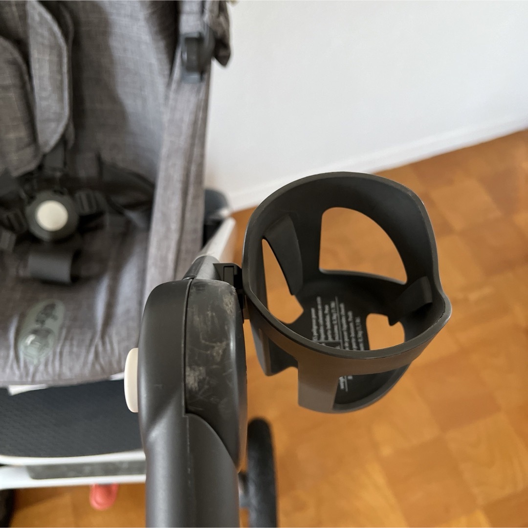 Stokke(ストッケ)のストッケ スクート2 Scoot2 ベビーカー　バギー　グレー キッズ/ベビー/マタニティの外出/移動用品(ベビーカー/バギー)の商品写真