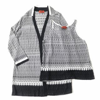 ミッソーニ(MISSONI)の極美品★正規品 MISSONI ミッソーニ 総柄 カーディガン＋キャミソール 2点Set セットアップ レディース ブラック×ホワイト 42・40 伊製(アンサンブル)