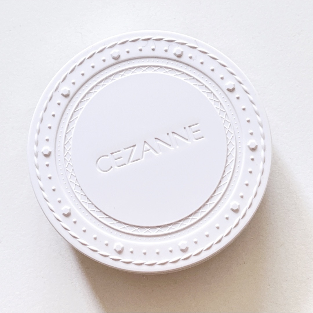 CEZANNE（セザンヌ化粧品）(セザンヌケショウヒン)のセザンヌ　パウダー コスメ/美容のベースメイク/化粧品(フェイスパウダー)の商品写真