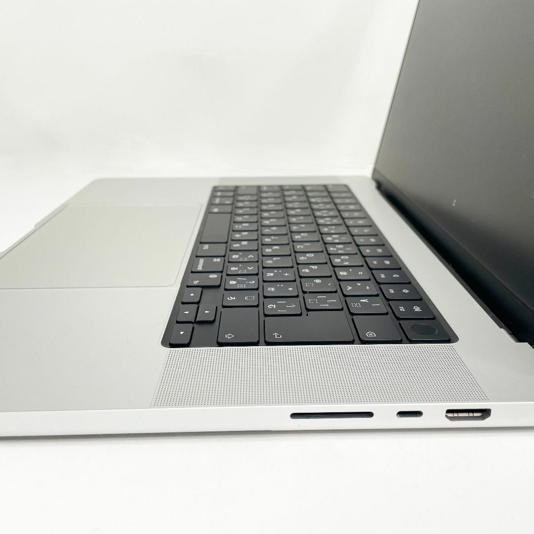 Apple(アップル)の中古美品☆Apple MacBookPro Late2021 MK1H3J/A スマホ/家電/カメラのPC/タブレット(ノートPC)の商品写真