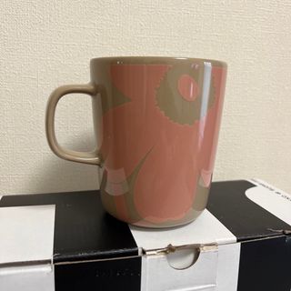 マリメッコ(marimekko)のマリメッコ　マグカップ　oiva UNIKKO 新品(マグカップ)