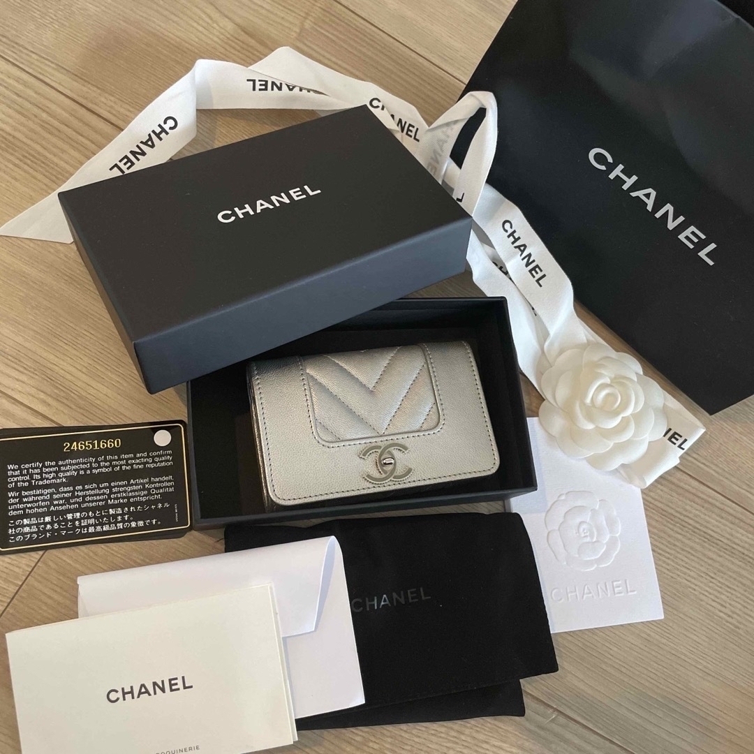 CHANEL(シャネル)の最終値下げSALE‼️CHANEL カードケース　名刺入れ😄✨✨ レディースのファッション小物(名刺入れ/定期入れ)の商品写真